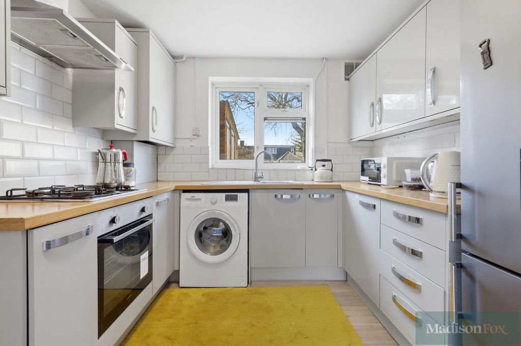 Property photo 3 of 17 Picture No. 15