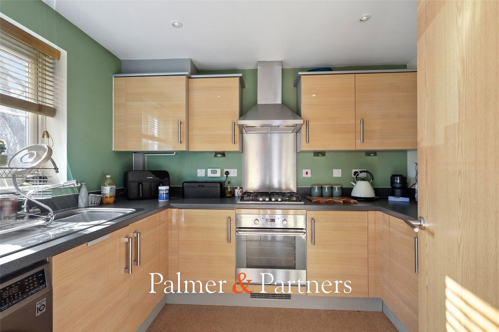 Property photo 2 of 13 Picture No. 04