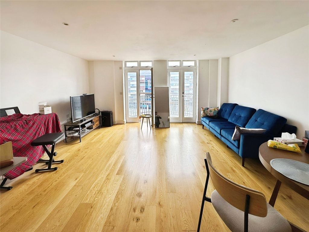 Property photo 2 of 10 Picture No. 06