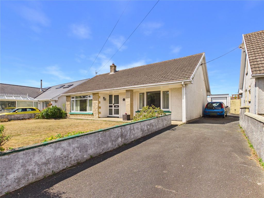 Property photo 1 of 37 Picture No. 08