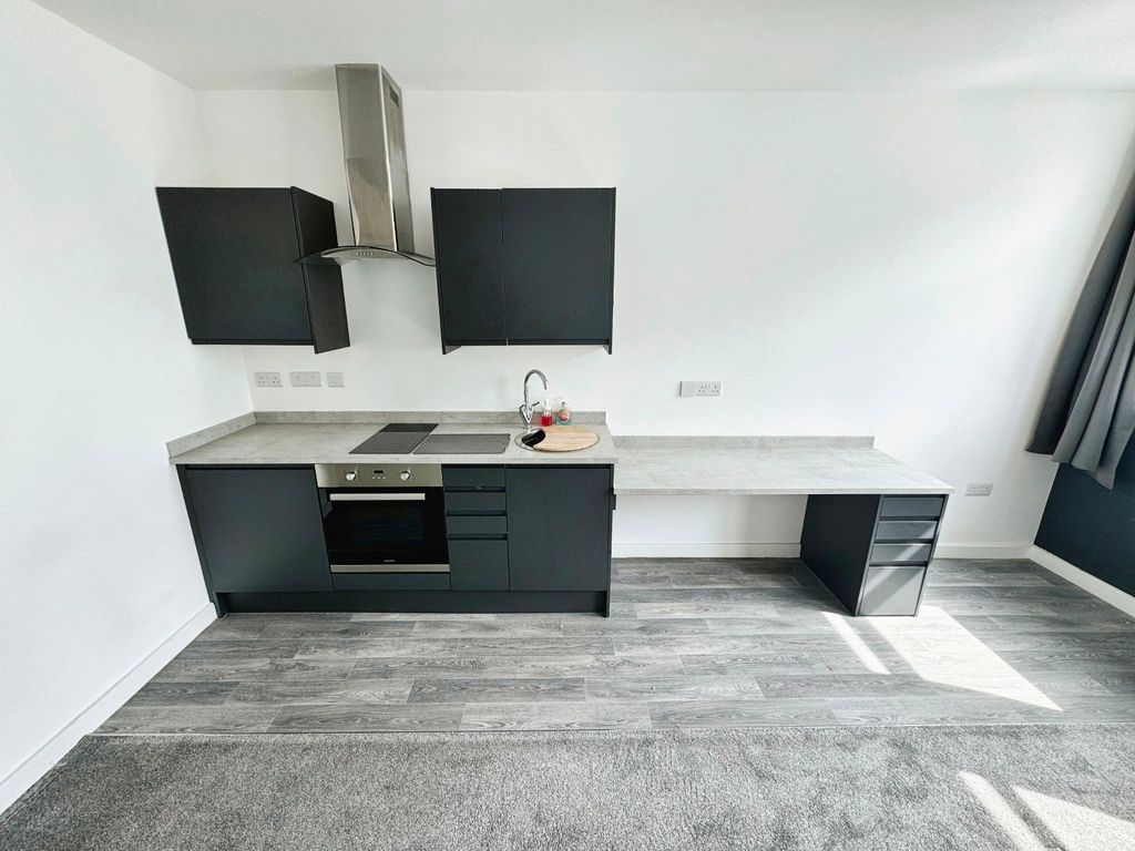 Property photo 3 of 5 Kitchen