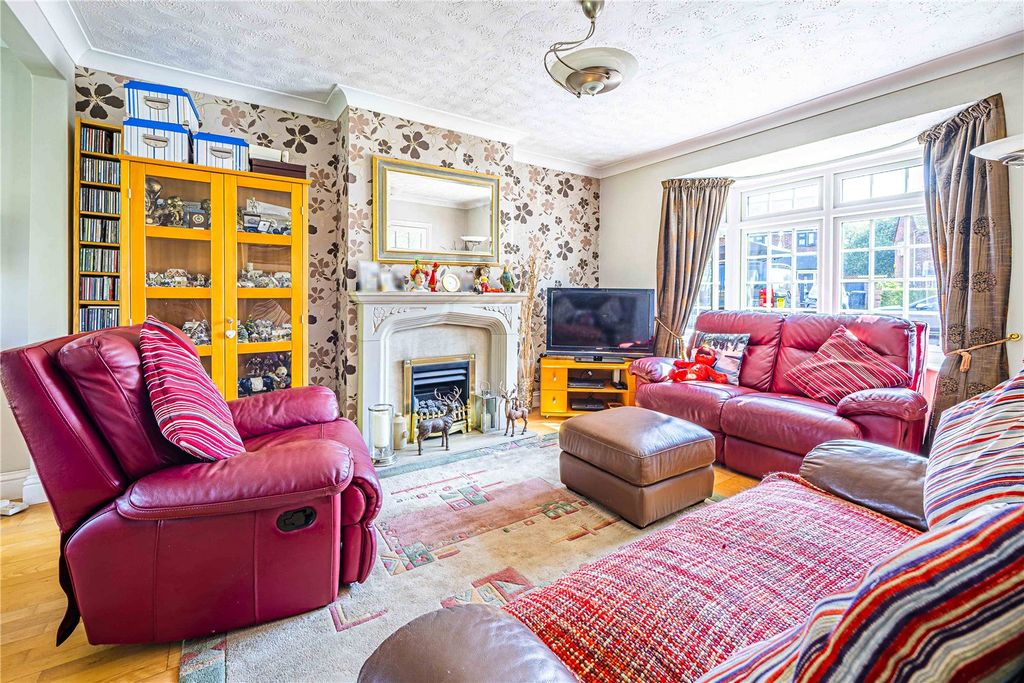 Property photo 3 of 23 Picture No. 24