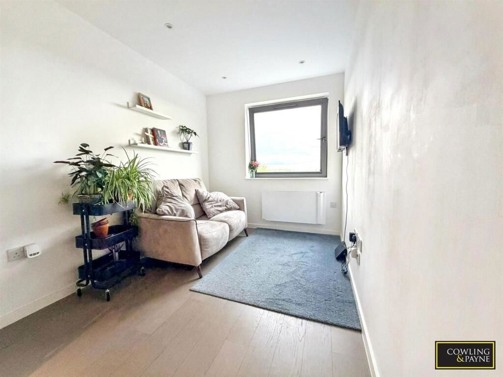 Property photo 3 of 14