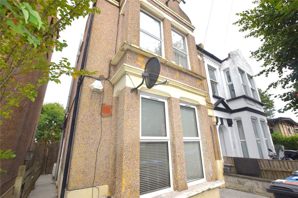 Property photo 1 of 9 Picture No. 24