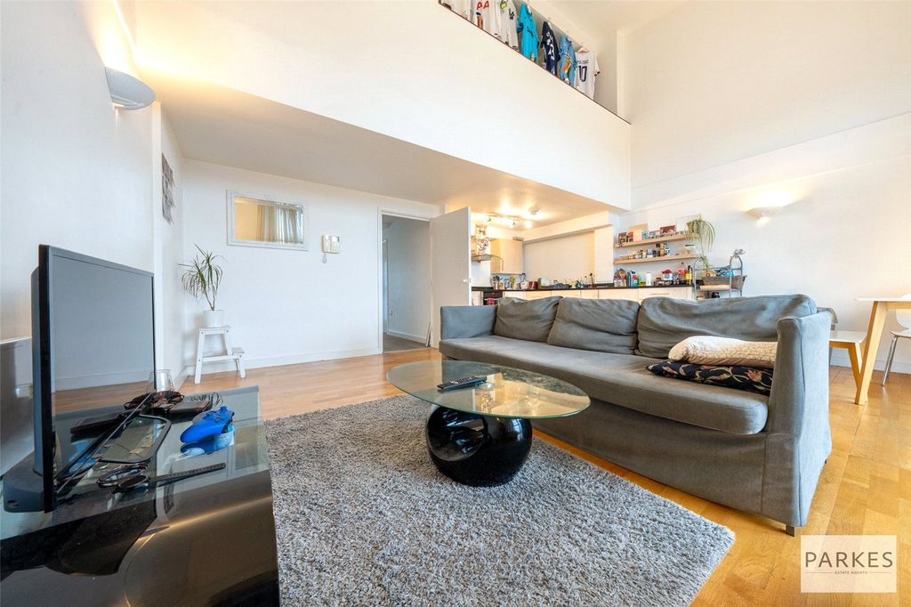 Property photo 2 of 15 Picture No. 19