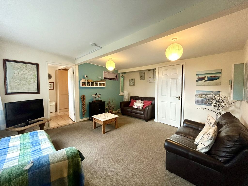 Property photo 2 of 10 Picture No. 08