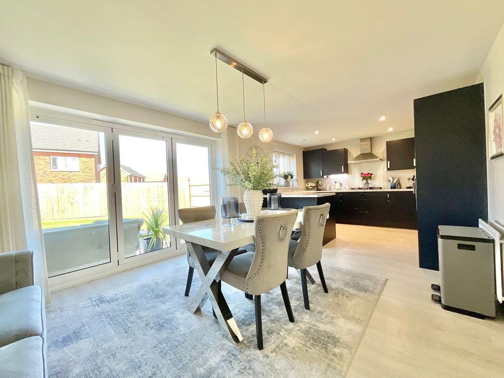 Property photo 2 of 26