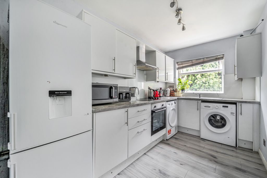Property photo 3 of 13 1459114-17-6A045B...
