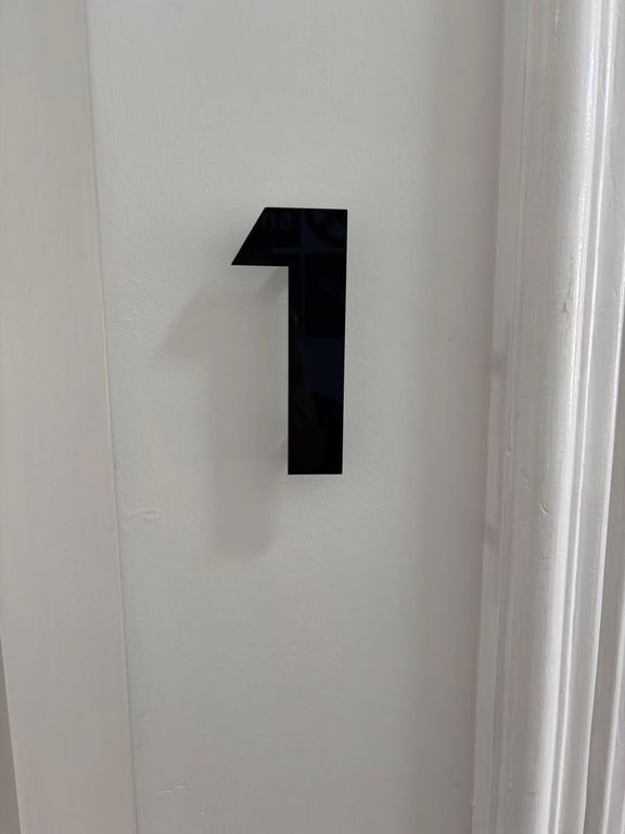 Property photo 2 of 8 Photo 1