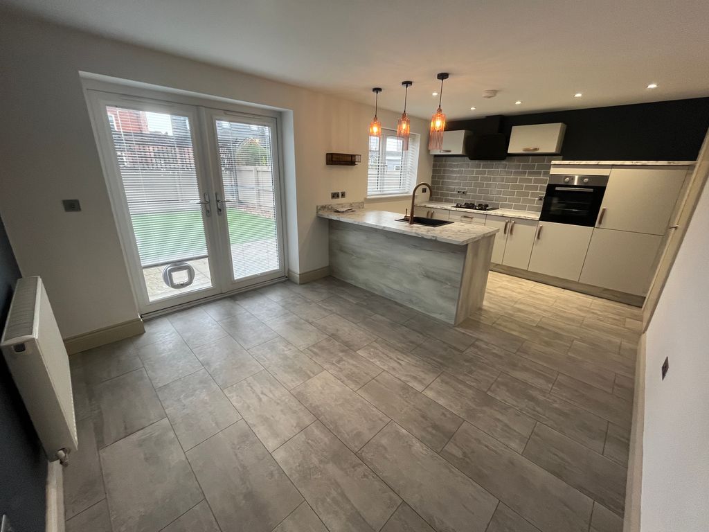 Property photo 2 of 17 Img_9179