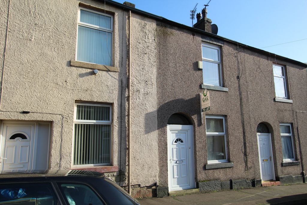 Property photo 1 of 4