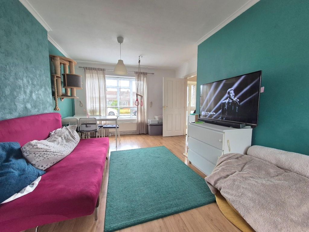 Property photo 3 of 7