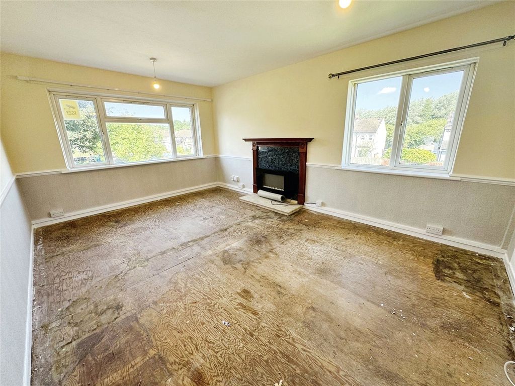 Property photo 3 of 8 Living Room