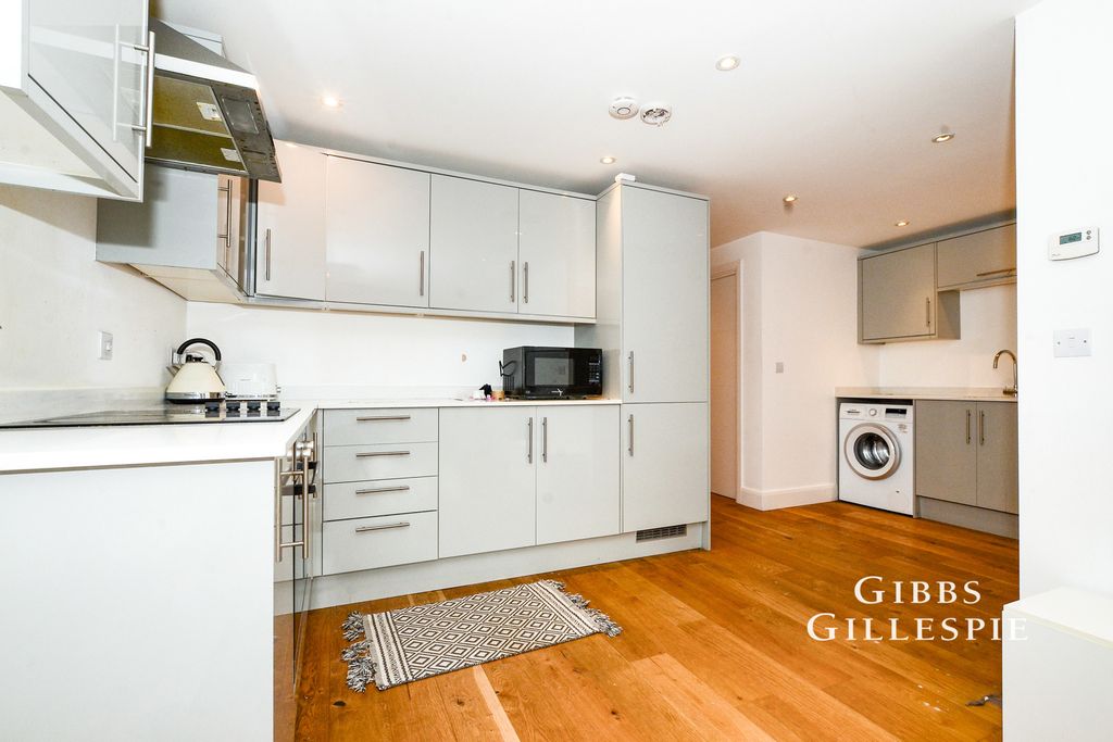 Property photo 1 of 13 Pbox-Img.Jpg