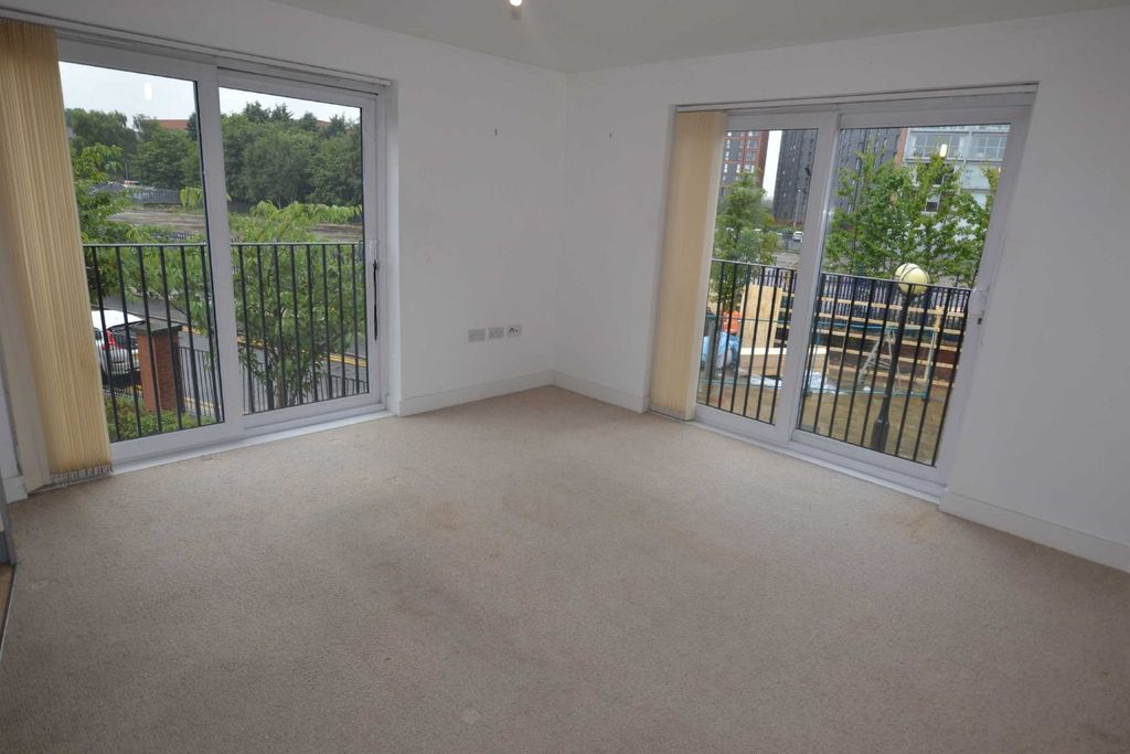 Property photo 1 of 10 Picture No. 08