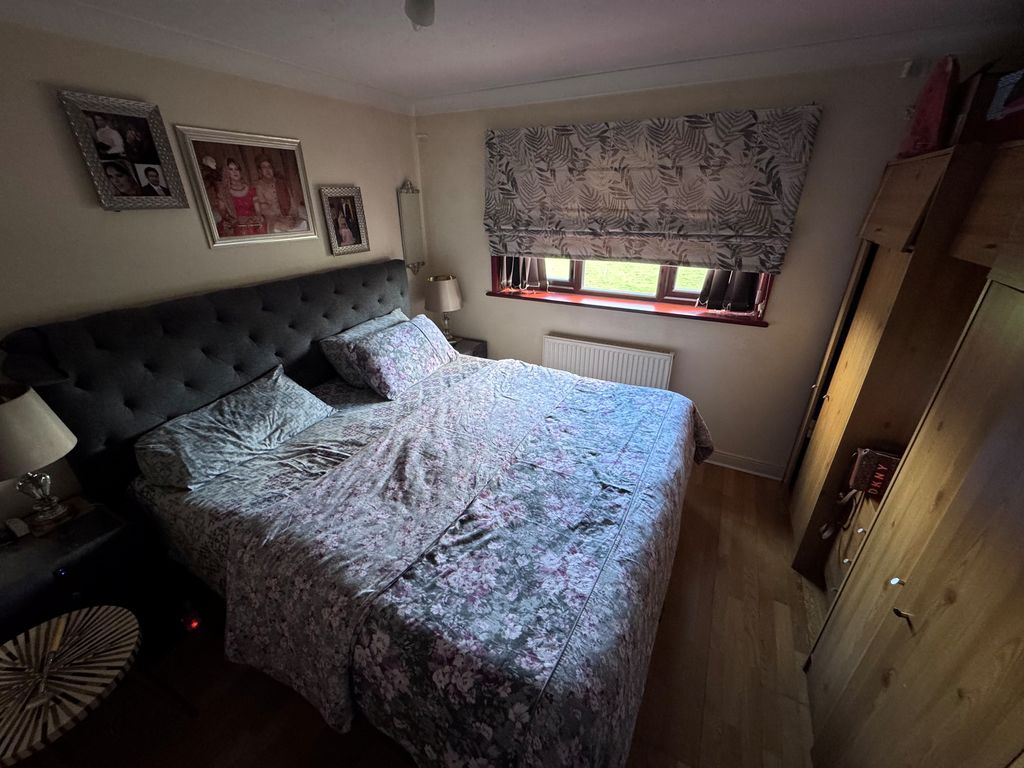 Property photo 3 of 5 Photo 3