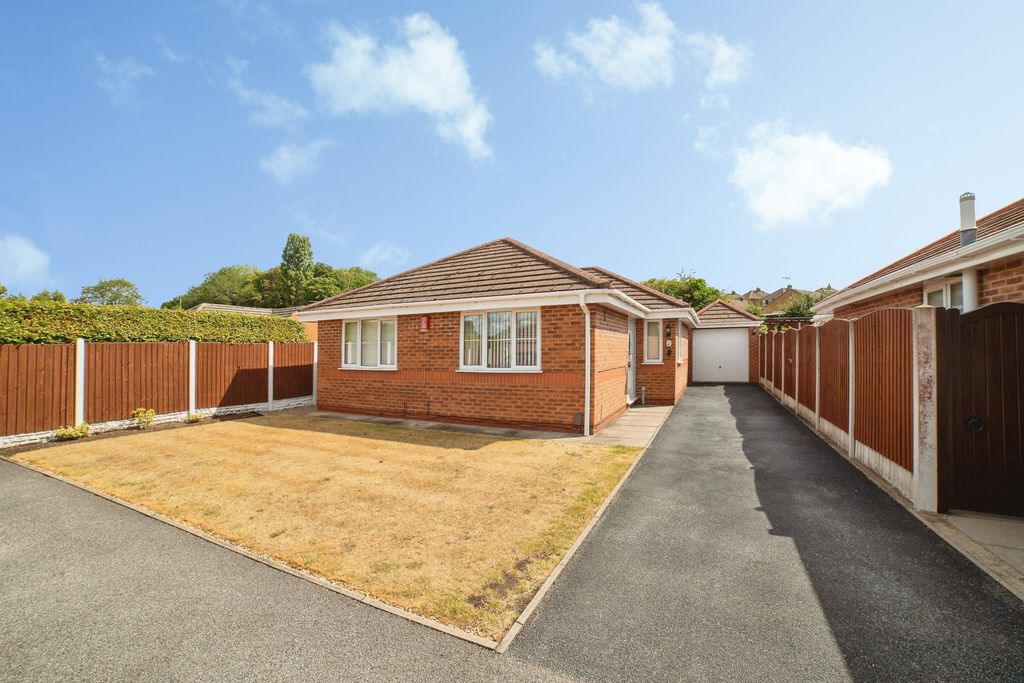 Property photo 1 of 19 Pbox-Img.Jpg