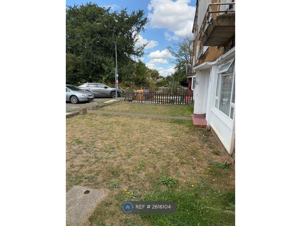 Property photo 3 of 13