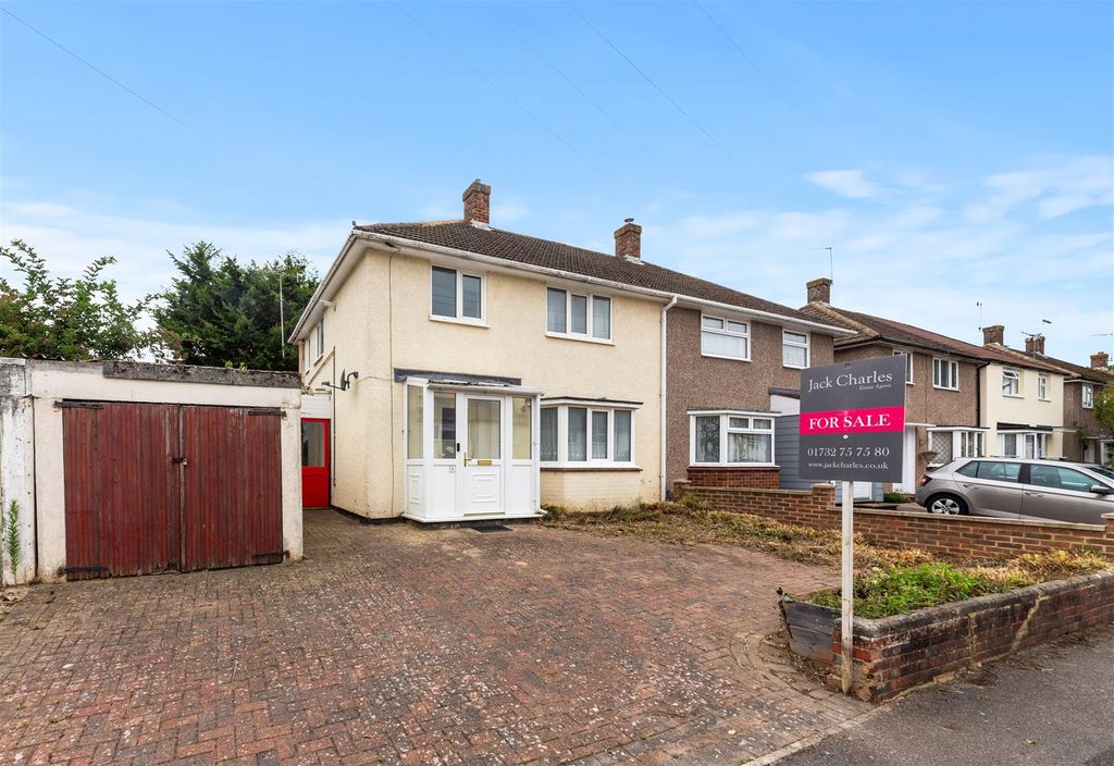Property photo 1 of 19