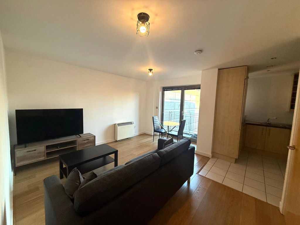 Property photo 2 of 19