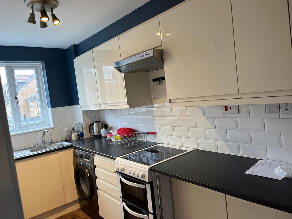 Property photo 3 of 10 H.Jpg