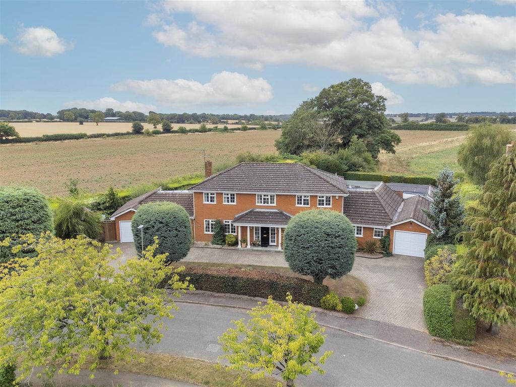 Property photo 1 of 13 23 Prospect Lane.Jpg