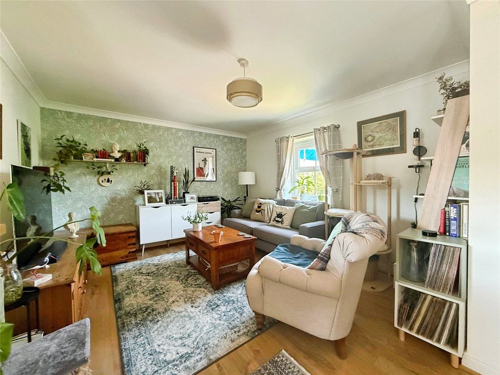 Property photo 2 of 10 Picture No. 03