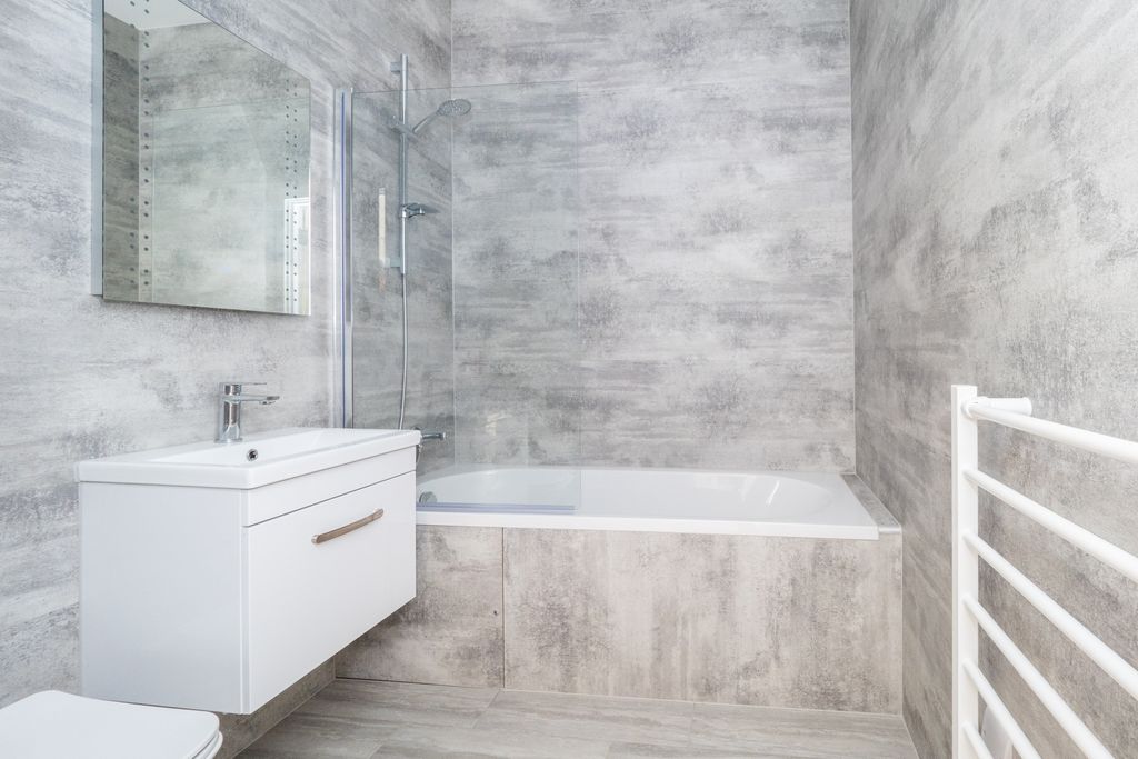 Property photo 2 of 6 Picture 2