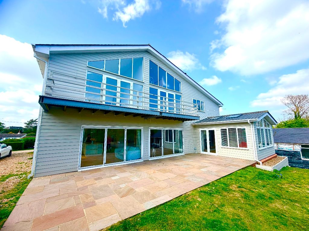 Property photo 3 of 67