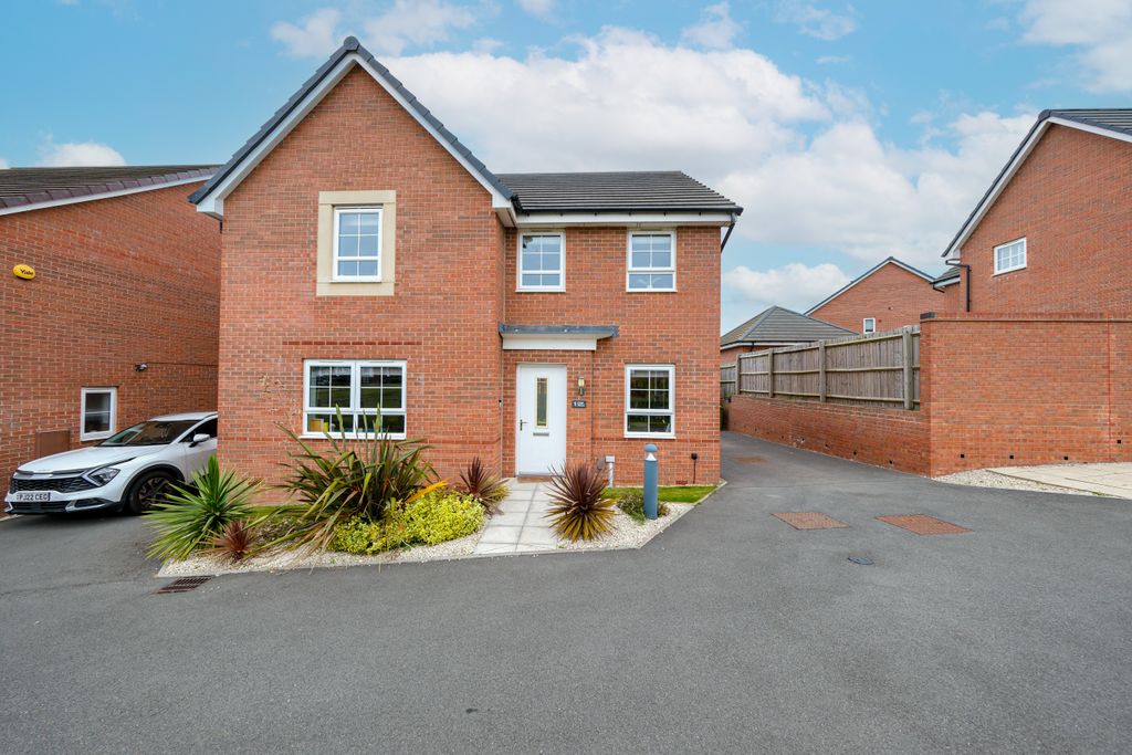 Property photo 1 of 35 Img_6696