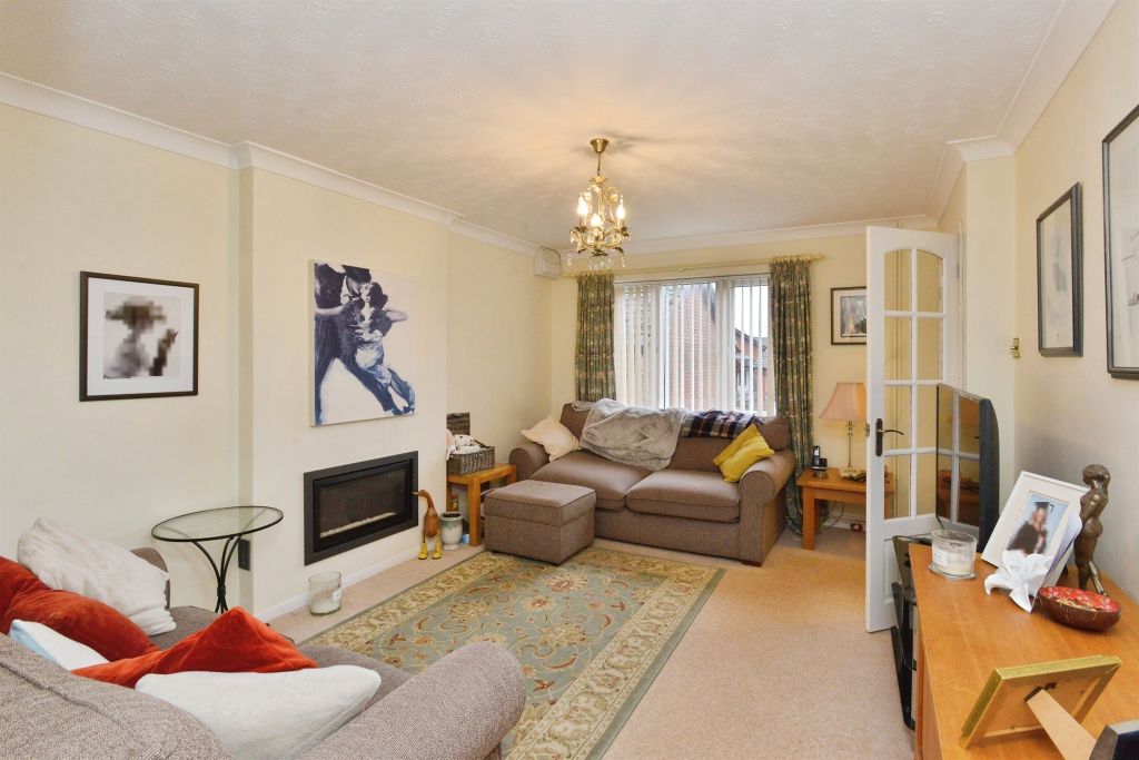 Property photo 3 of 18