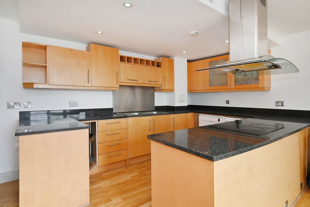 Property photo 3 of 12 Photo 3