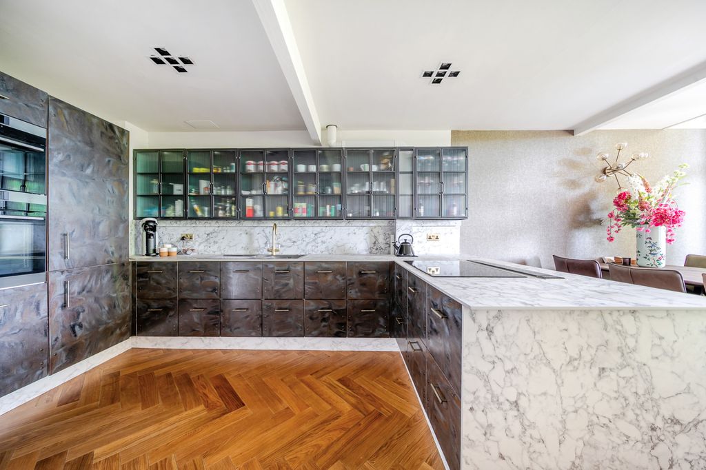 Property photo 3 of 30