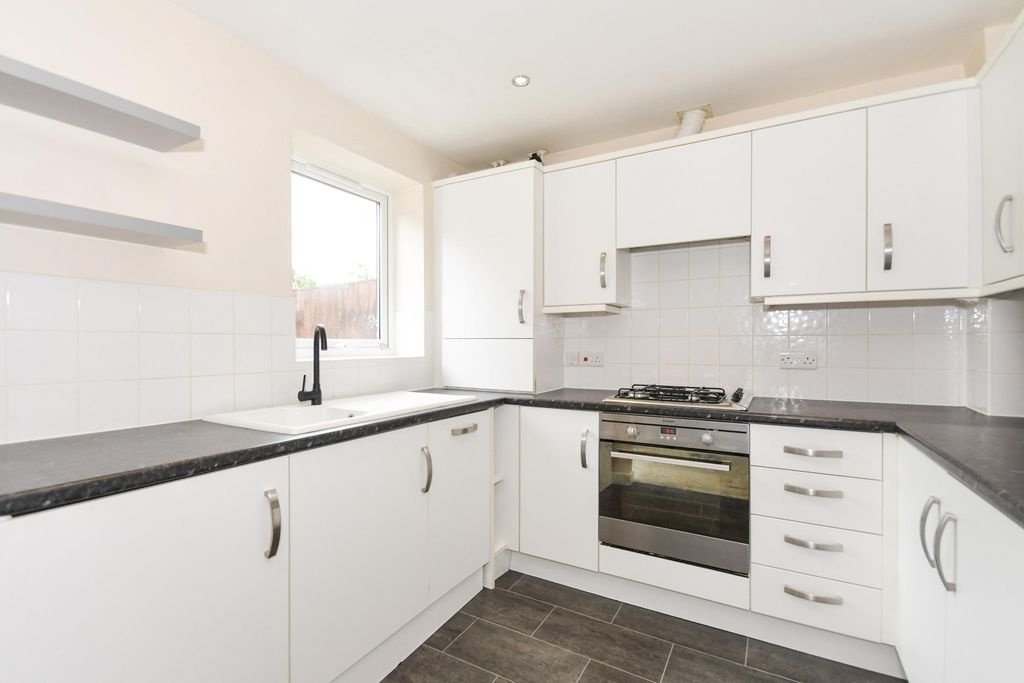 Property photo 2 of 20 Pbox-Img.Jpg