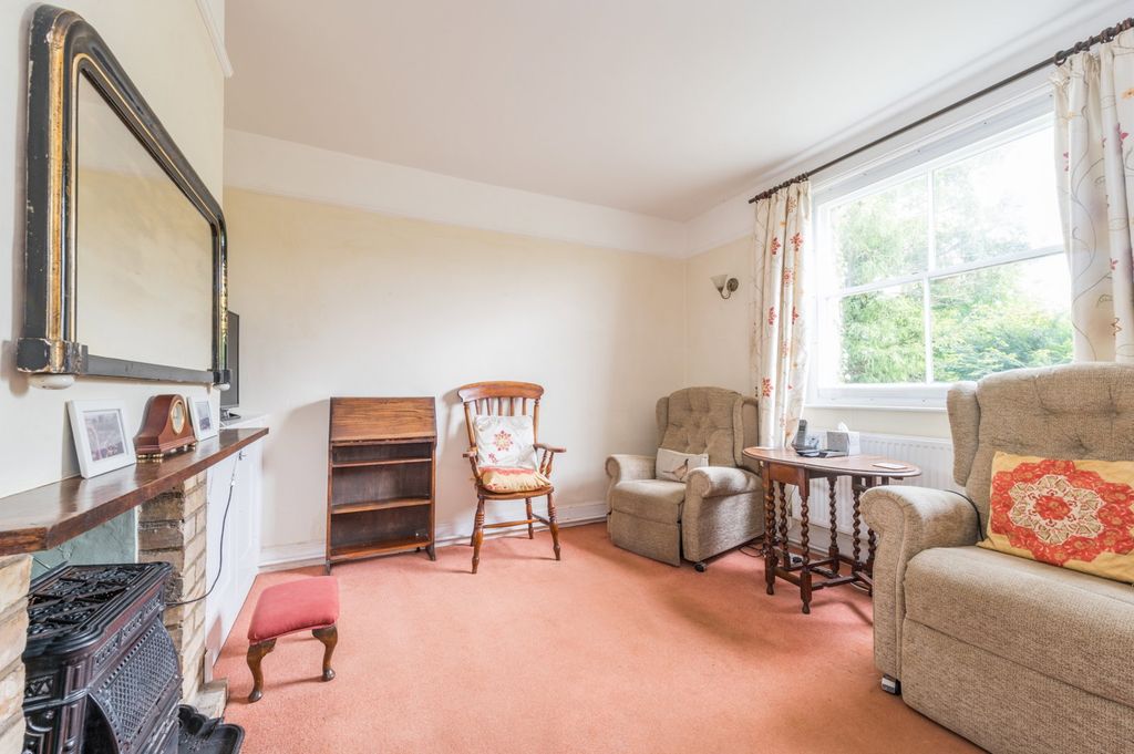 Property photo 3 of 24
