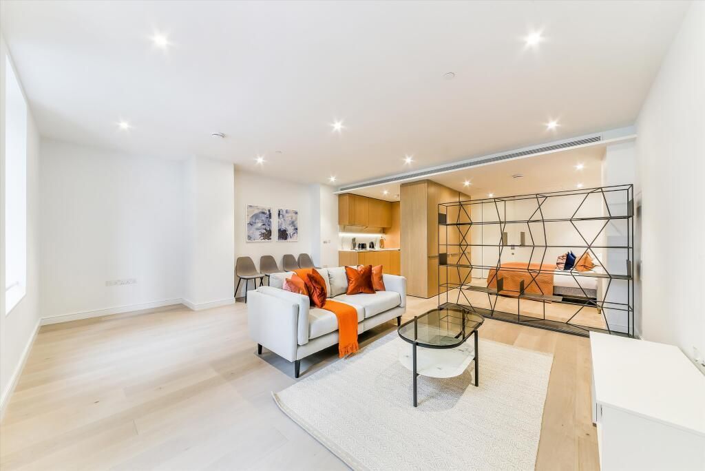 Property photo 3 of 10 65872_Cwq012581181_Img_02_0001.Jpeg