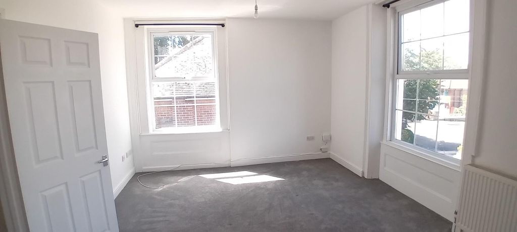 Property photo 3 of 5 20260810_120346.Jpg