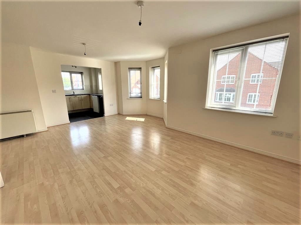 Property photo 2 of 7 Living Room