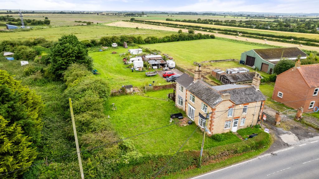 Property photo 1 of 39