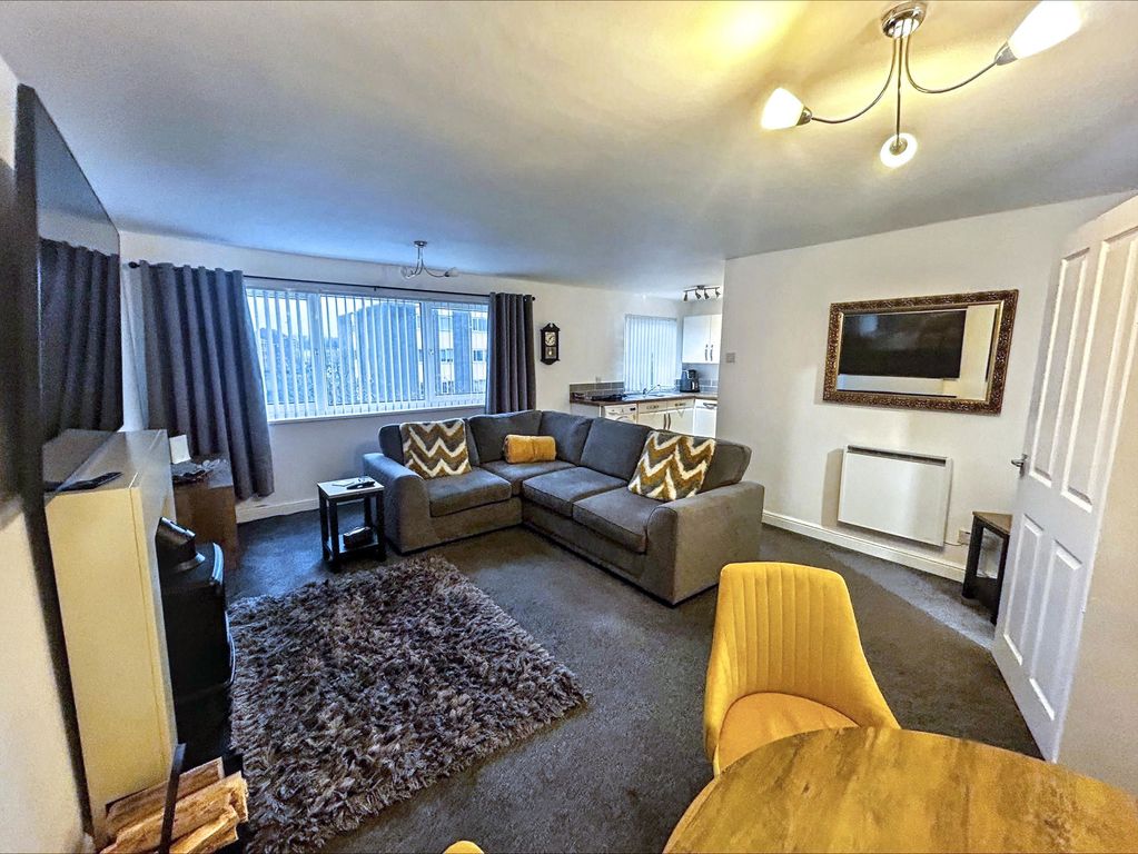 Property photo 2 of 6