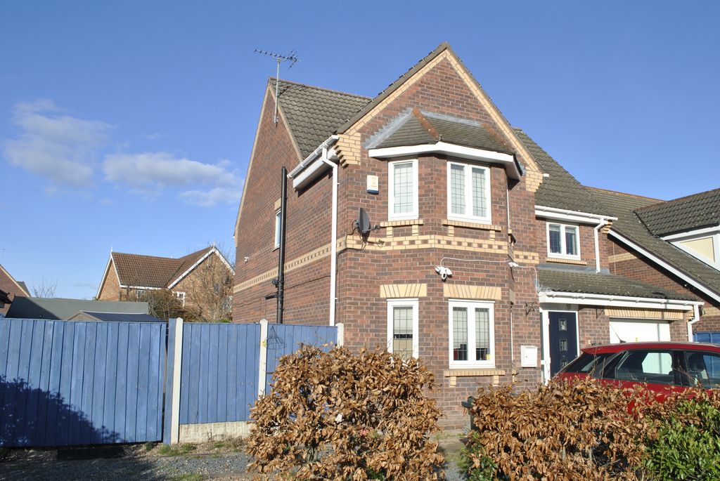 Property photo 2 of 25