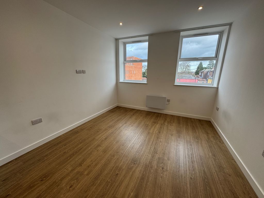 Property photo 3 of 11 Image