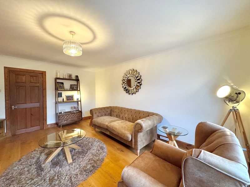 Property photo 3 of 19 Photo 7