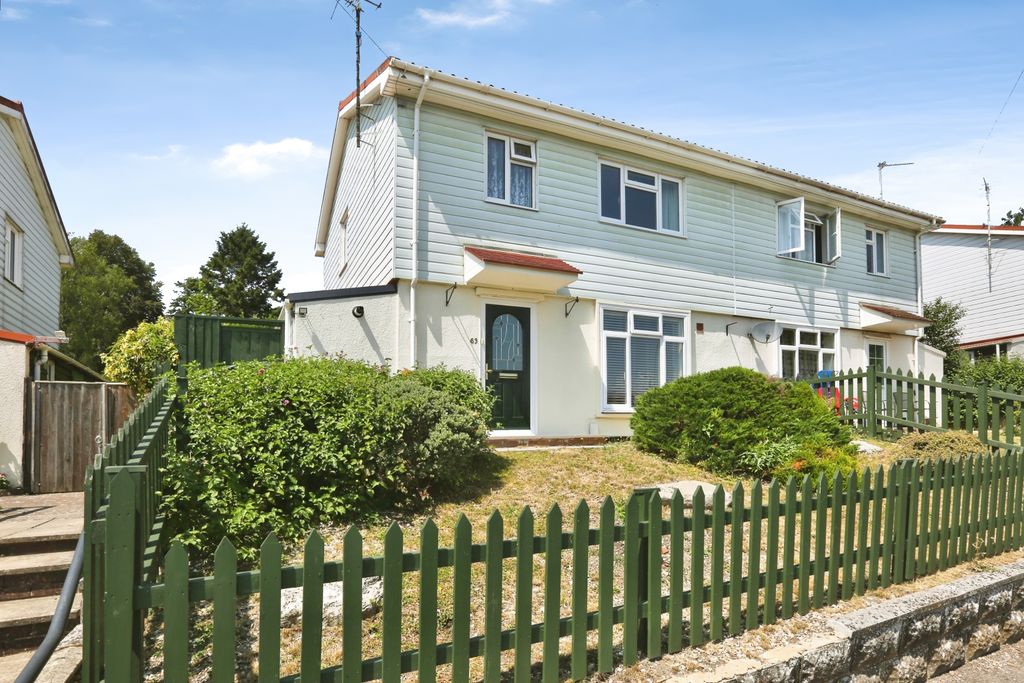 Property photo 2 of 27