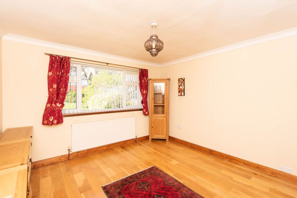 Property photo 2 of 22