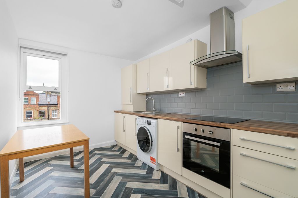 Property photo 2 of 10 Dsc07742-Edit-Edit