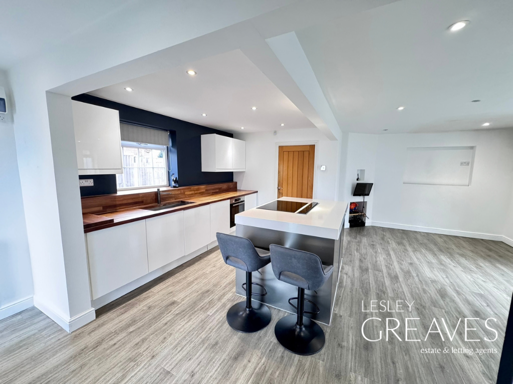 Property photo 2 of 19 Kitchen/Diner