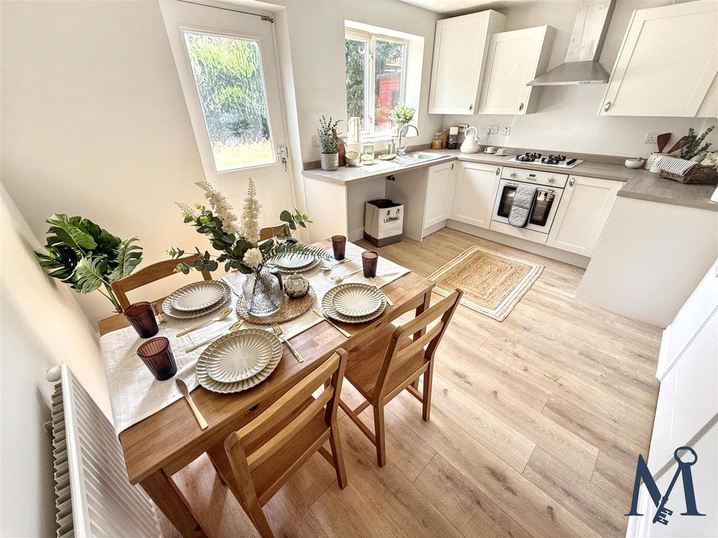 Property photo 2 of 23 Kitchen/Diner