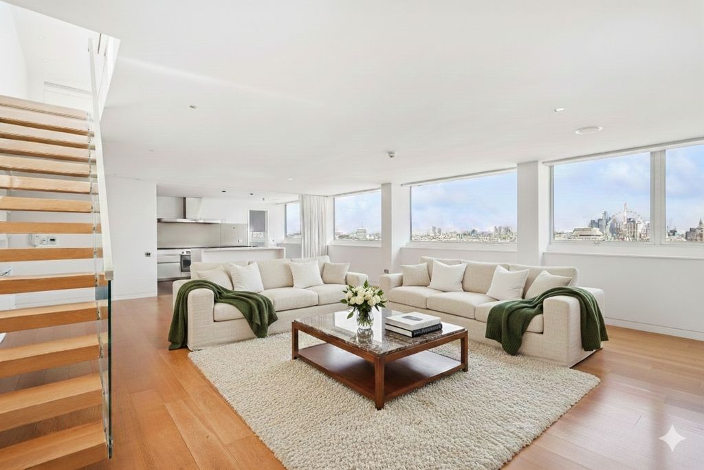 Property photo 1 of 28