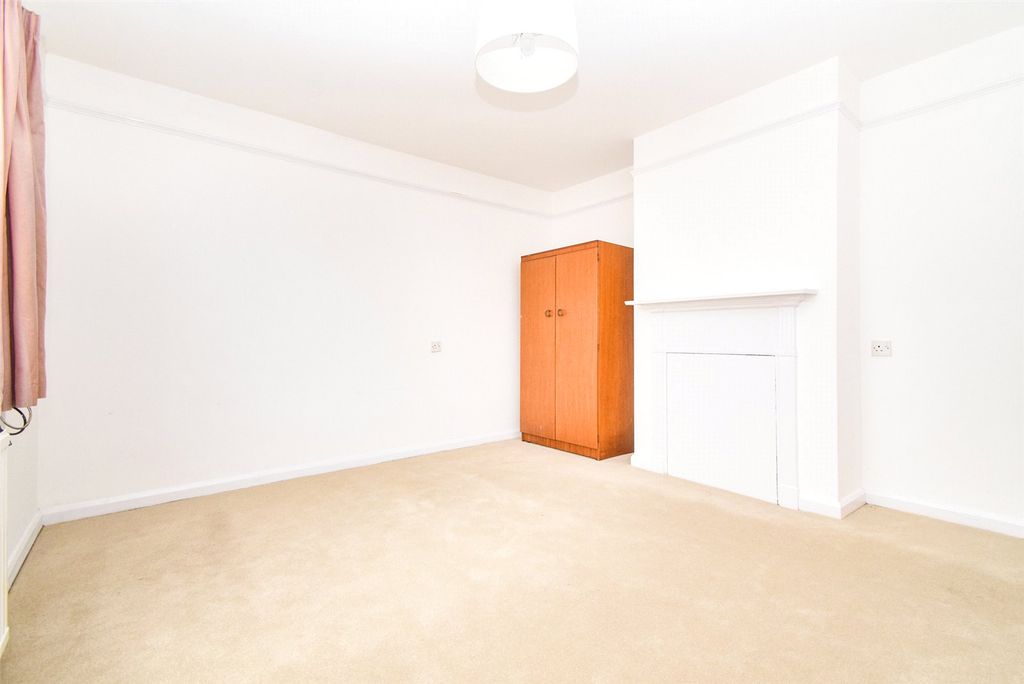 Property photo 3 of 14 Picture No. 21